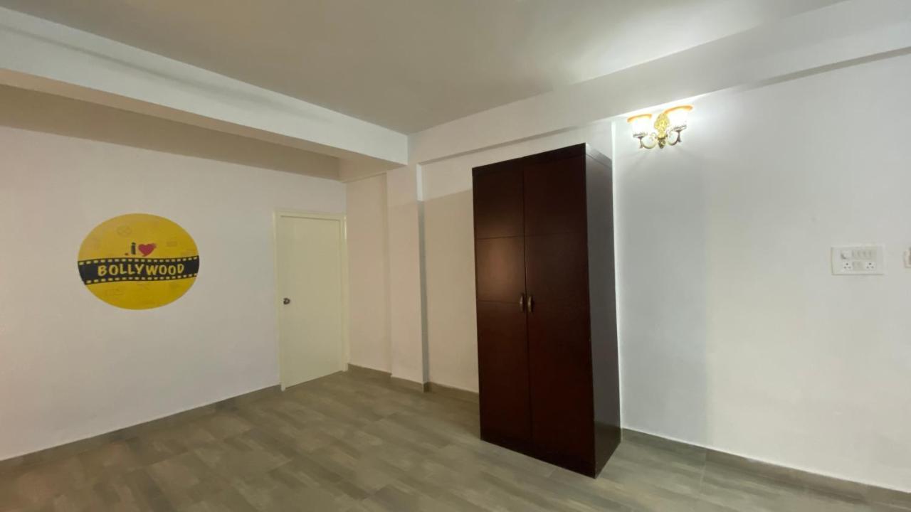 C Suites - Royal Homes II Short & Long Stays Bangalore Esterno foto